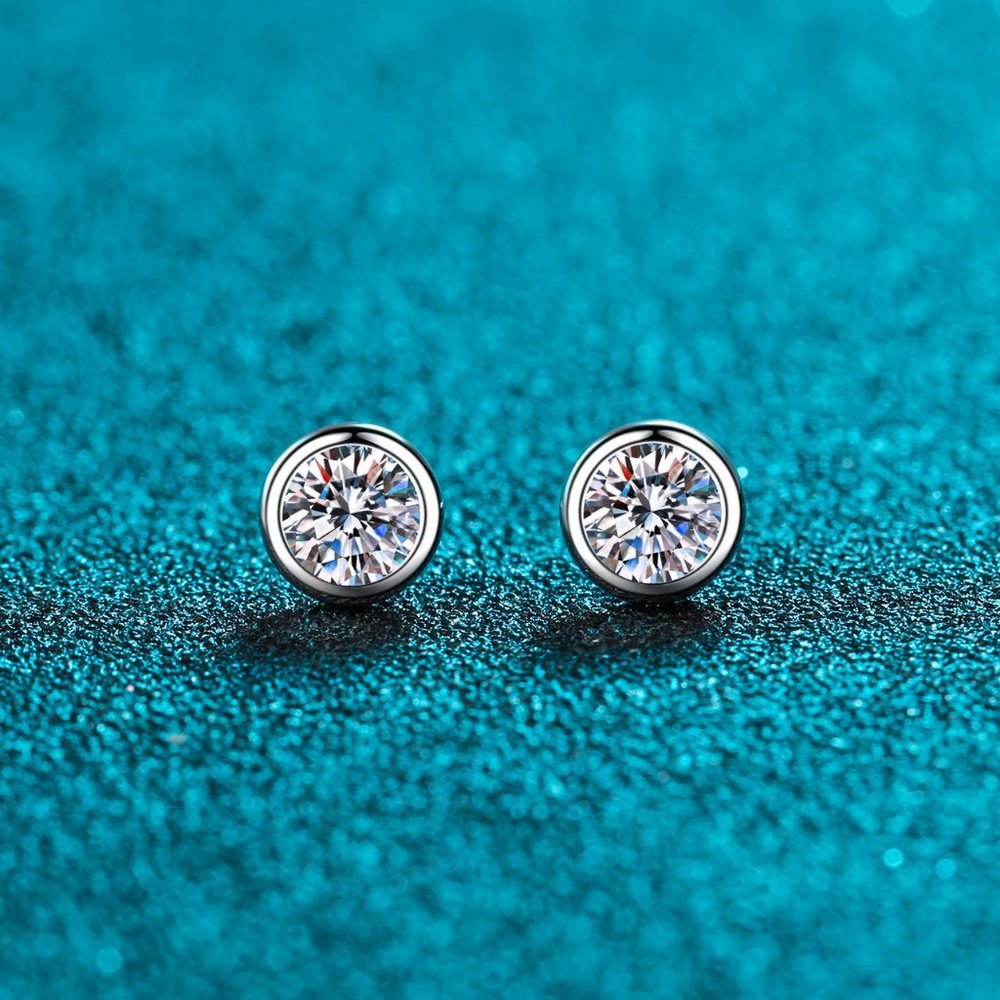 Certified 2 ct. t.w. Moissanite Diamond Bezel Stud Earrings NEW - Picture 5 of 15